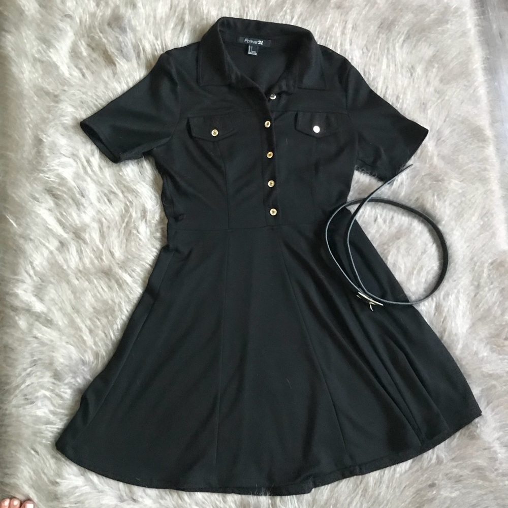 🌻SALE!🌻 Short Sleeve Black Dress